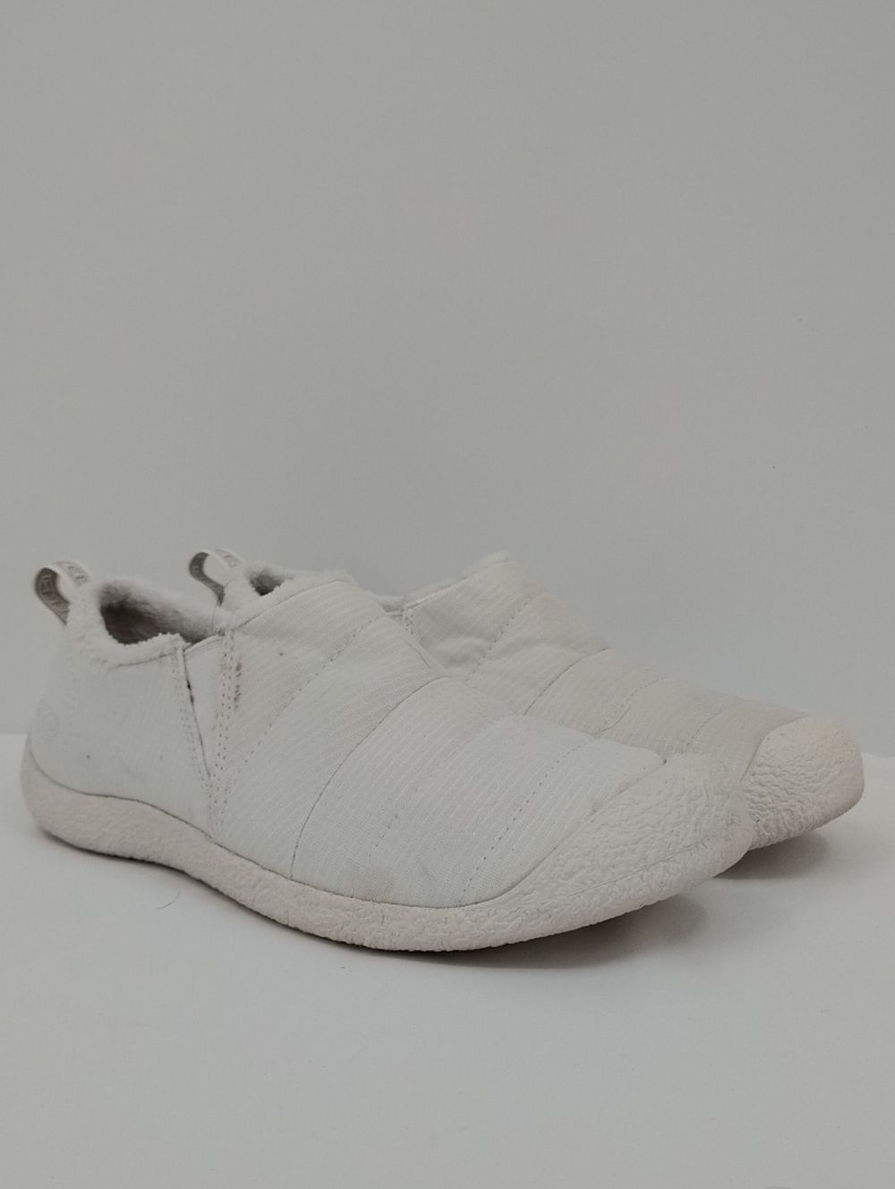 Keen Women's Howser II Quilted Slip-On Slippers in White 8.5